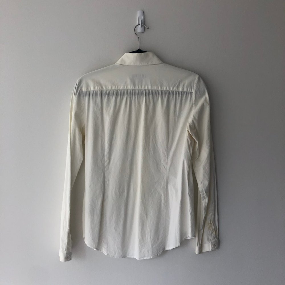 Burberry White Ruffle Button Down Collared Blouse - image 6